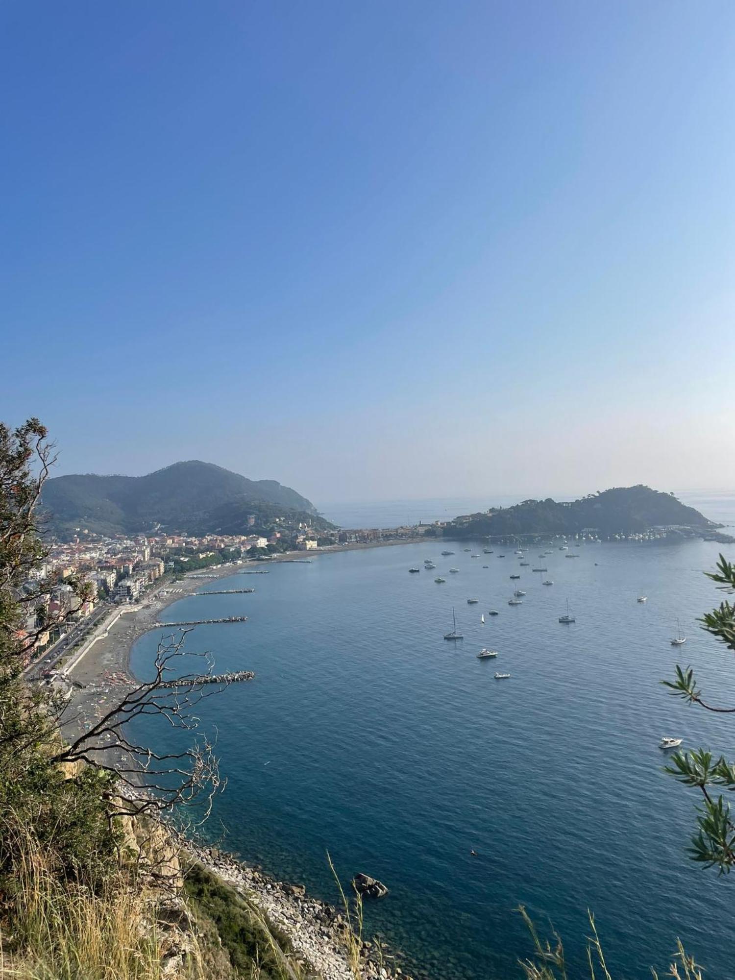 La Vie En Rose Flat Apartment Sestri Levante Exterior photo